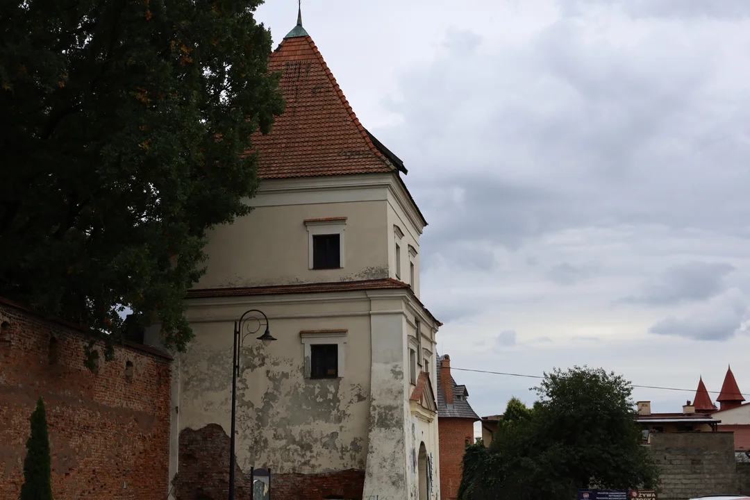 Nożownik Jarosław wszystkie fot